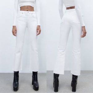 NWOT - Zara midrise white cropped flared jeans
